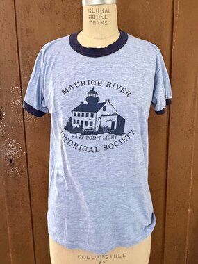 VINTAGE Women's graphic tee 80's!!